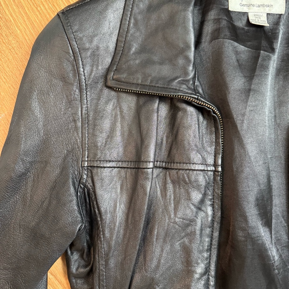Leather jacket - Picture 3 of 3